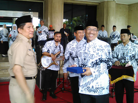 Pencarian PGRI Wajo - Persatuan Guru Republik Indonesia Cabang Wajo